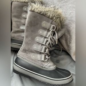 Sorel tall snowboots with the fur 8 grey/navy